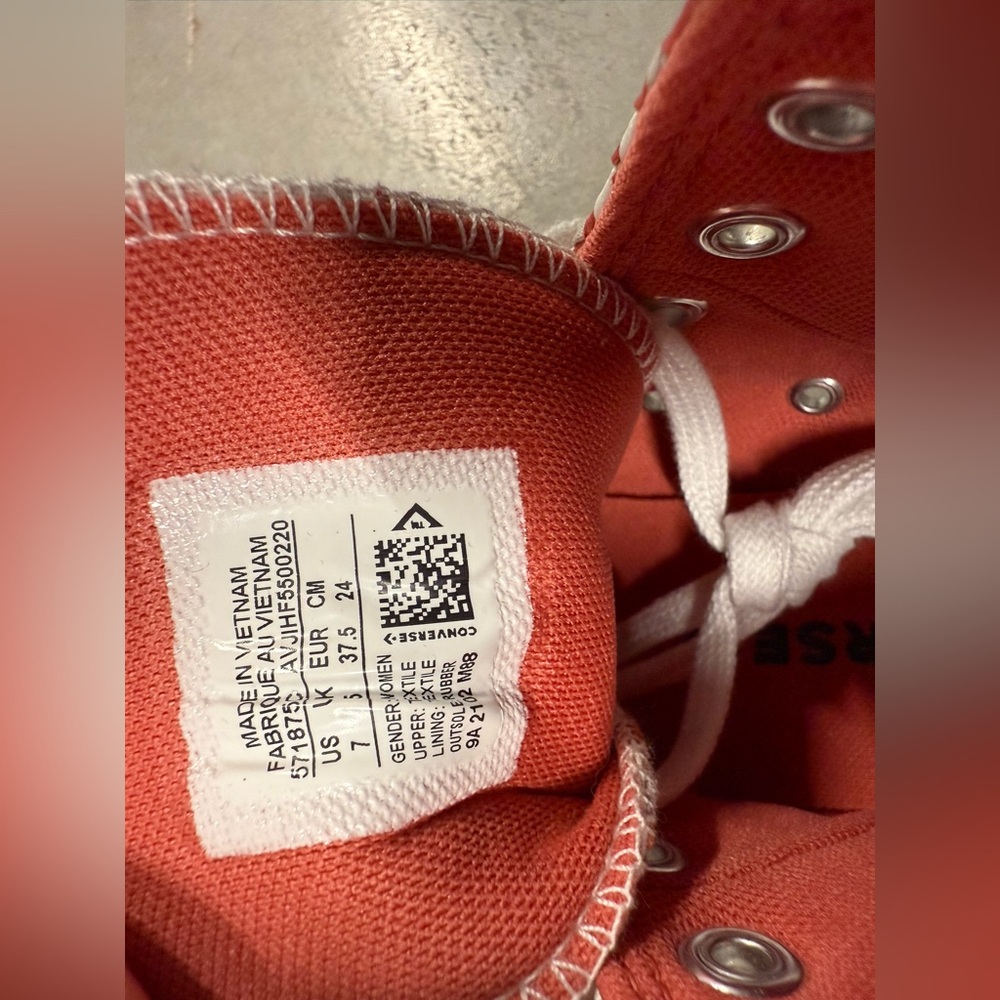 Unique Knit Pattern, Special Edition Converse Hig… - image 4